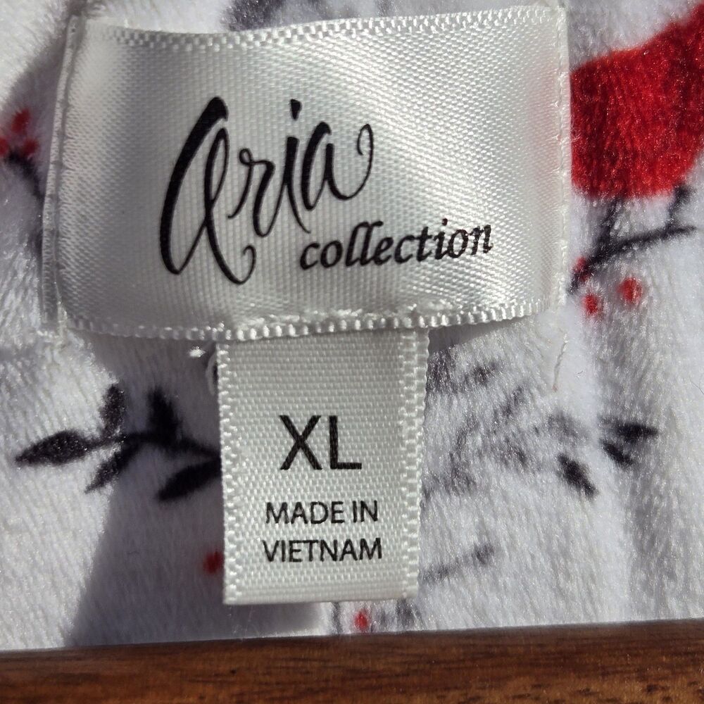 Aria Collection Nightgown Womens Size XL Red Cardinal Bird Fleece Pockets Cozy - Picture 6 of 8